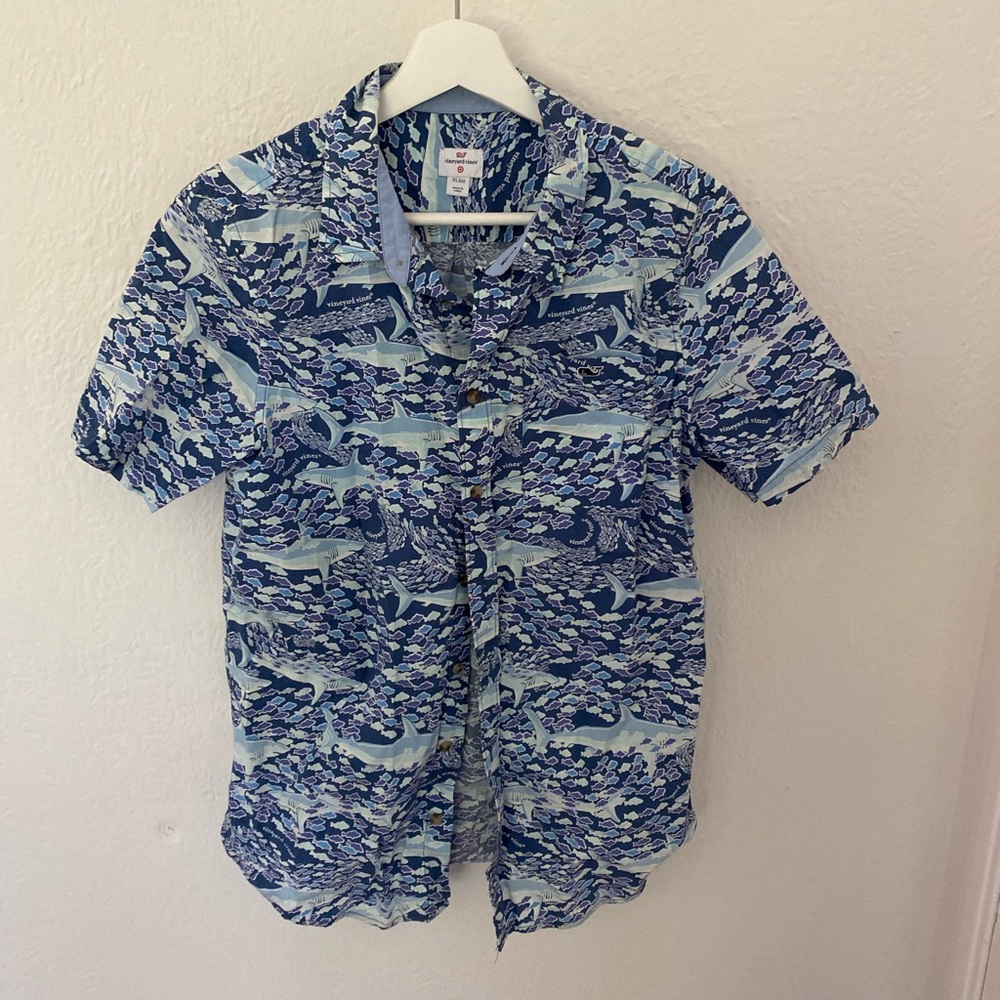 Vineyard vines for target Hawaiian button down shirt - Picture 2 of 5
